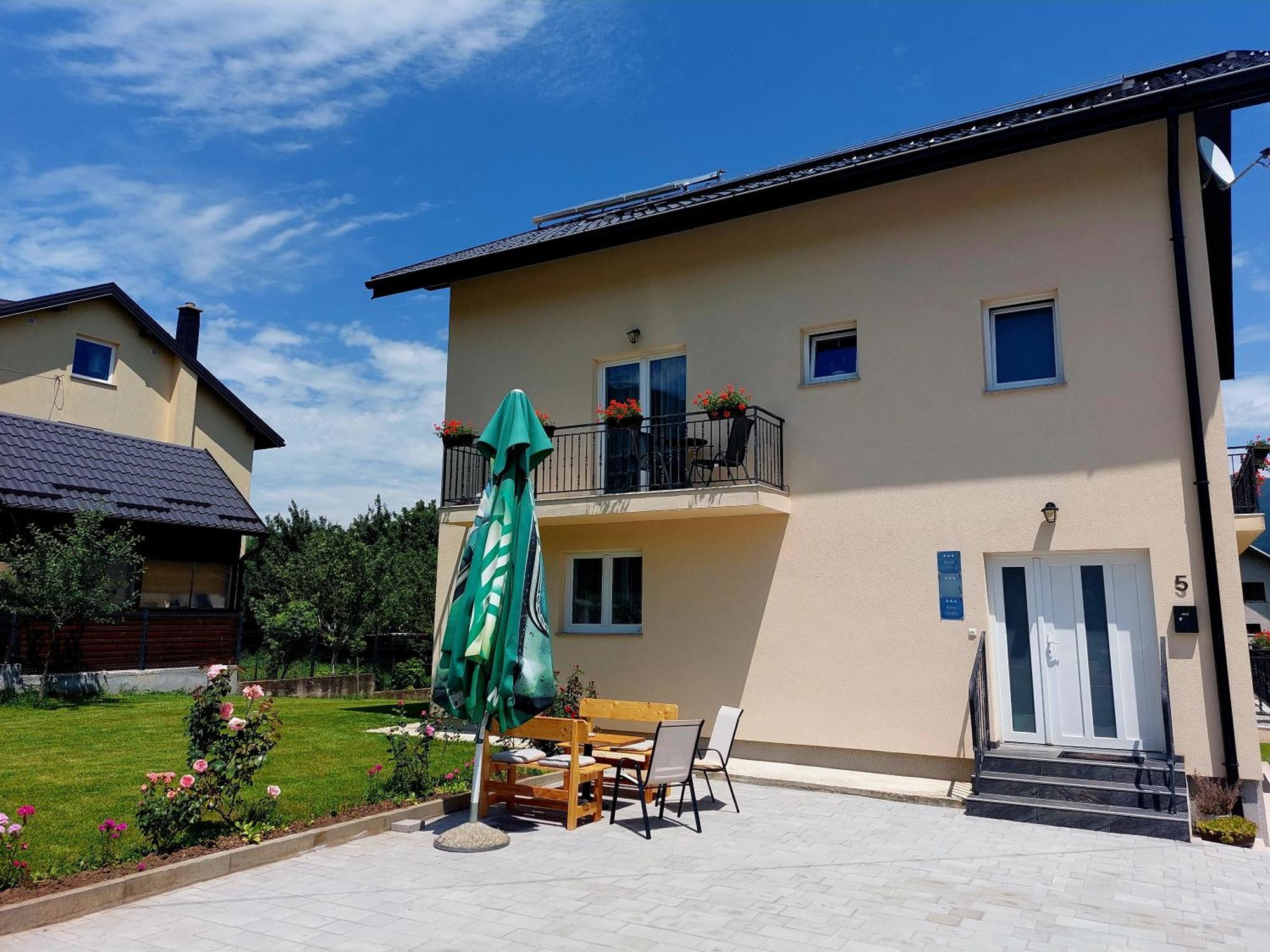 Katarica Hotel Korenica Exterior foto